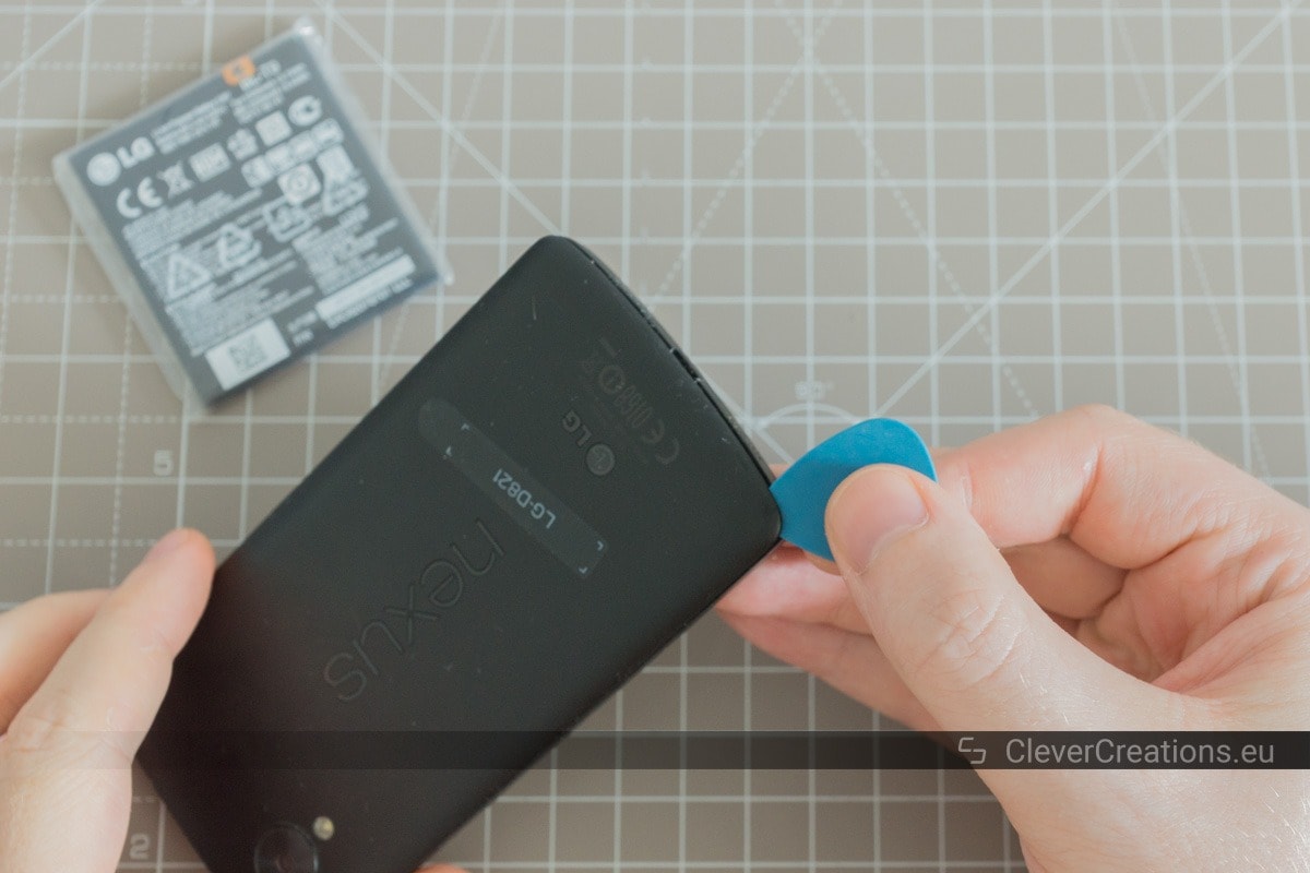  Replacing a LG Nexus 5 Battery