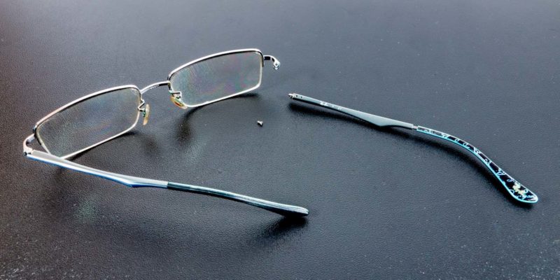How to fix replae a loose or missing screw on Ray-Ban spring hinge eyeglasses.