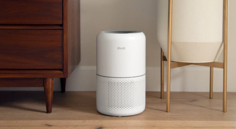 A levoit air purifier with HEPA and carbon filters that can filter 3D printing fumes