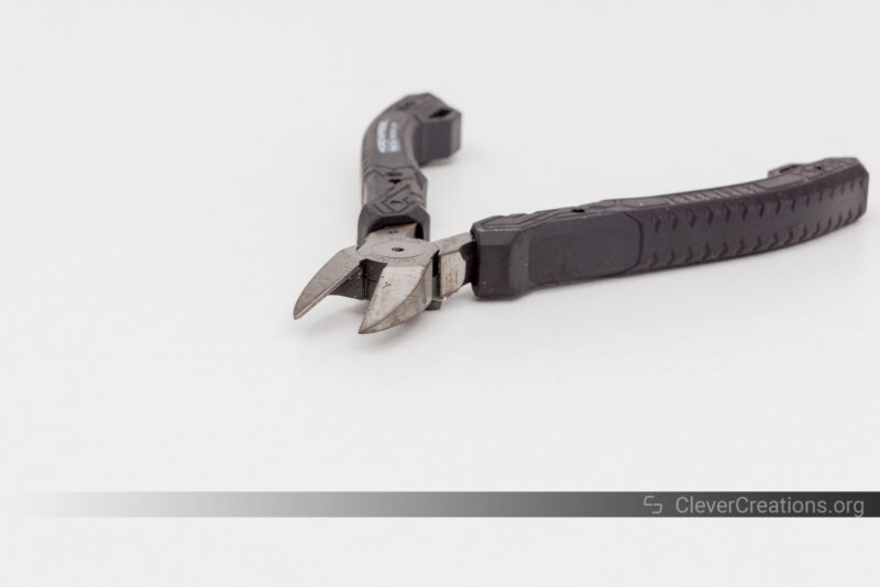 A Engineer SS-04 side cutting tool that can be used as 3D printer accessory