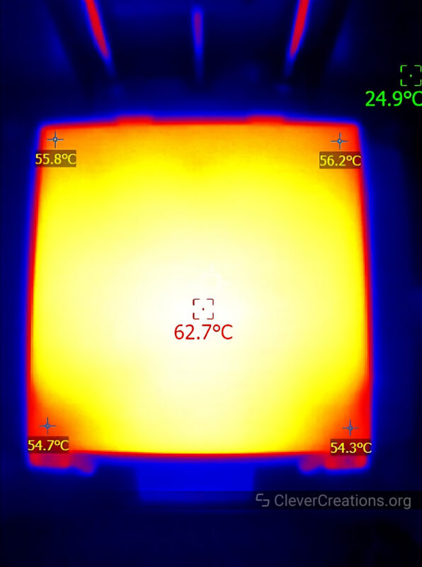 A thermal image of the Flashforge Finder 3.0 print bed