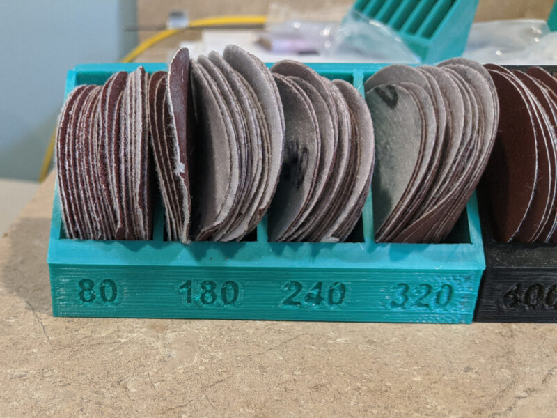Various sandings disks in a 3D printed holder