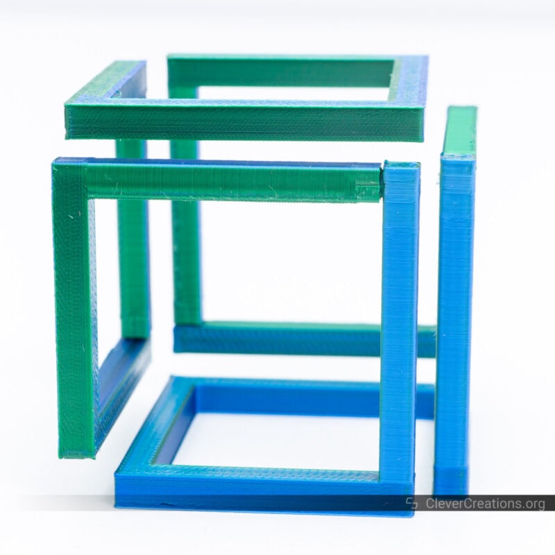 A two-color filament 3D print