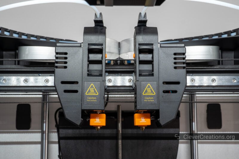 The two extruders inside the Snapmaker J1s
