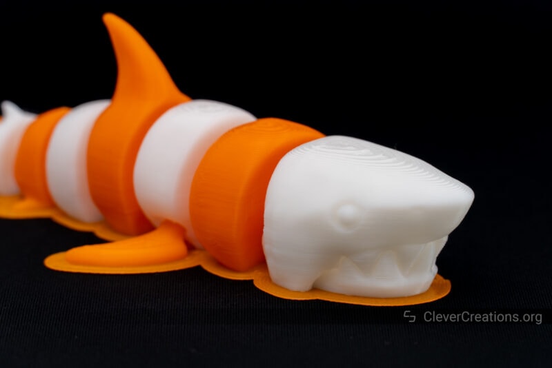 Two-color 3D printed articulated shark
