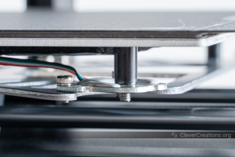 A strain sensor load cell used for automatically setting the Z-offset on a 3D printer.