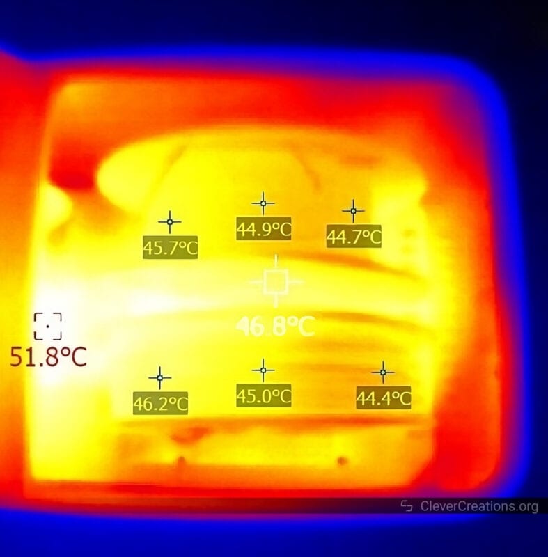 A thermal image of the testing performance of the FilaDryer S4.